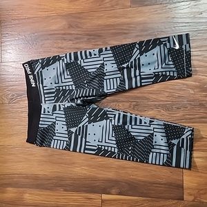 NIKE Pro leggings